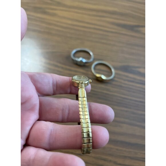 Timex watches set of three gold and silver tone - Picture 3 of 8